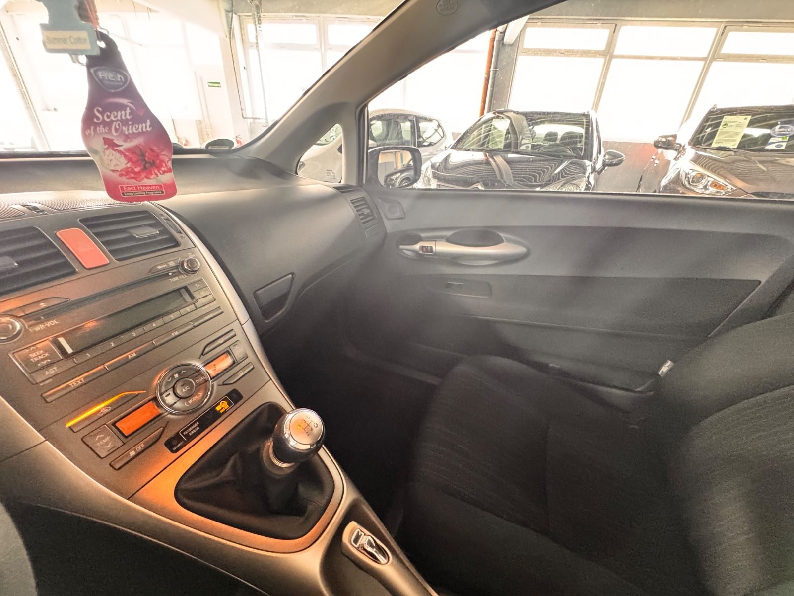 Toyota Auris – Foto 15
