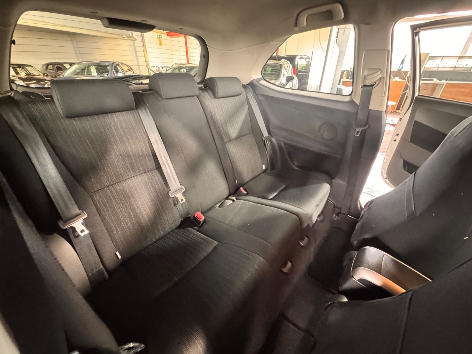 Toyota Auris – Foto 18