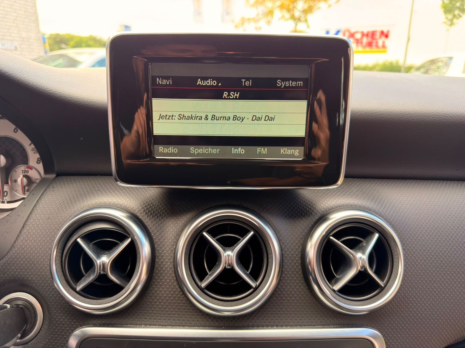 Mercedes-Benz A180 – Foto 25