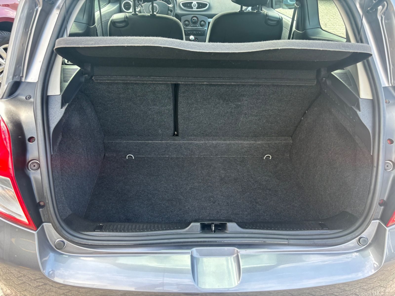Renault Clio – Foto 18
