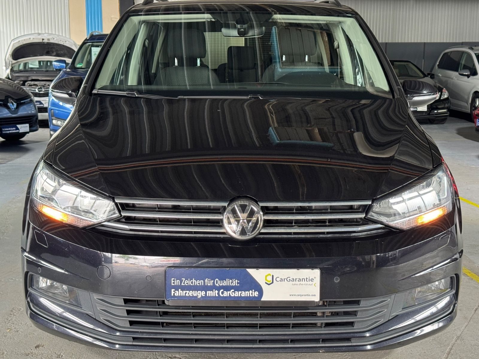 Volkswagen Touran – Foto 2