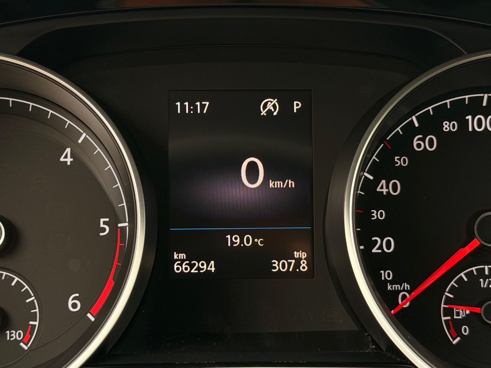 Volkswagen Touran – Foto 15