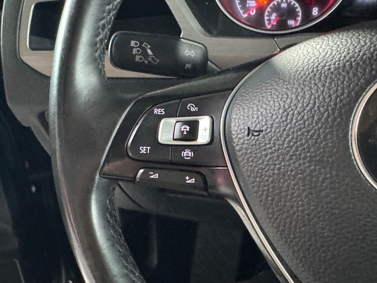 Volkswagen Touran – Foto 18