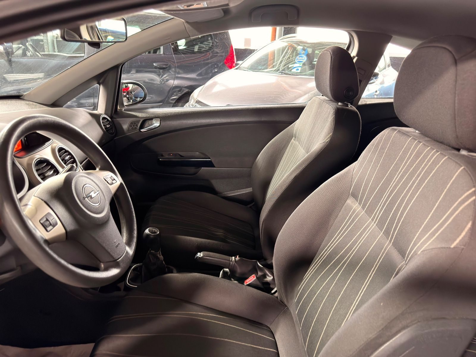 Opel Corsa – Foto 12