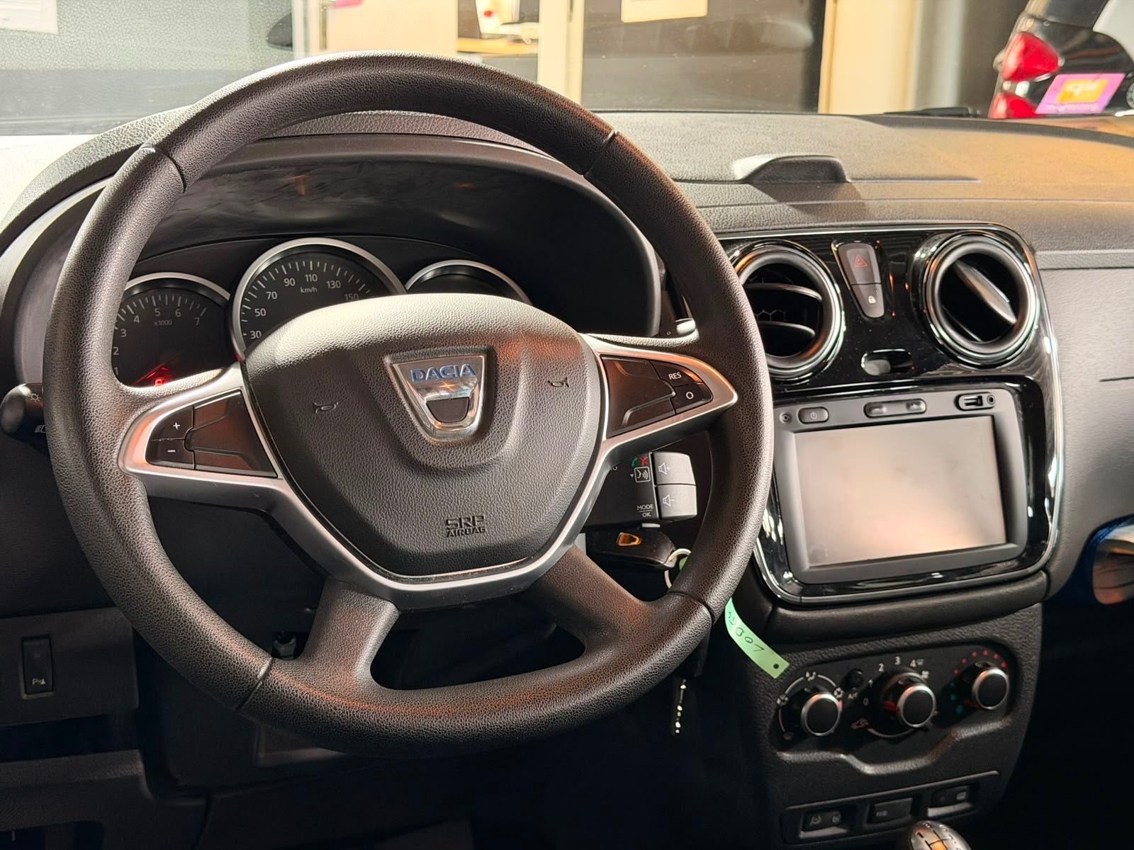 Dacia Lodgy – Bild 13