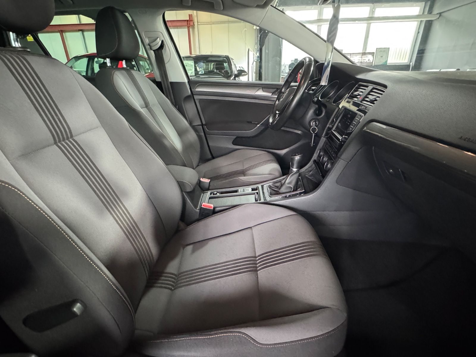 Volkswagen Golf – Foto 19