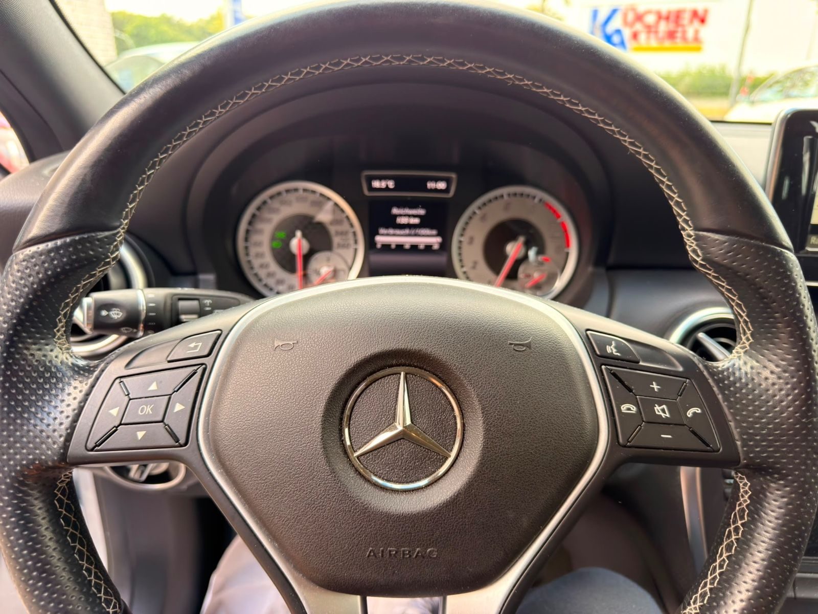 Mercedes-Benz A180 – Foto 13