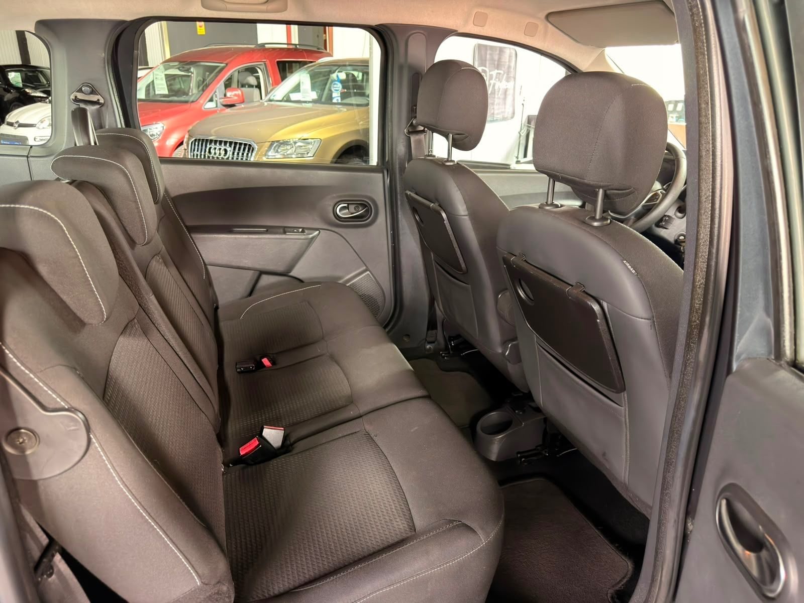 Dacia Lodgy – Bild 15
