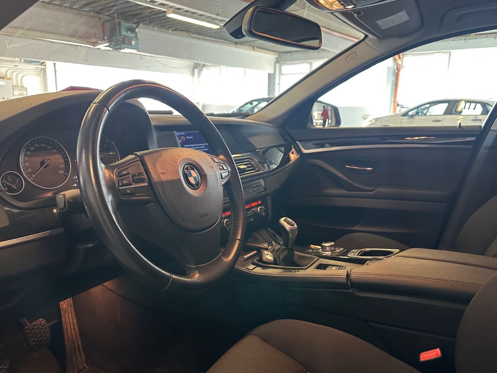 BMW 523 – Foto 5