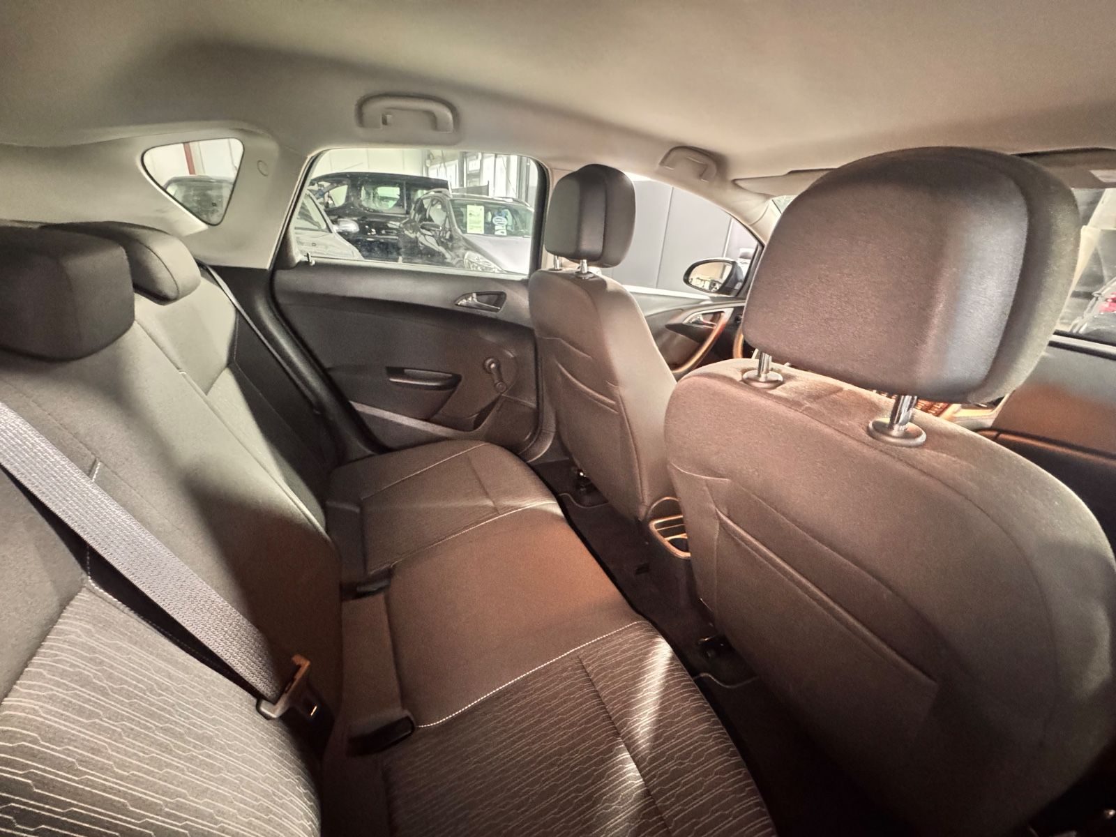 Opel Astra – Foto 17