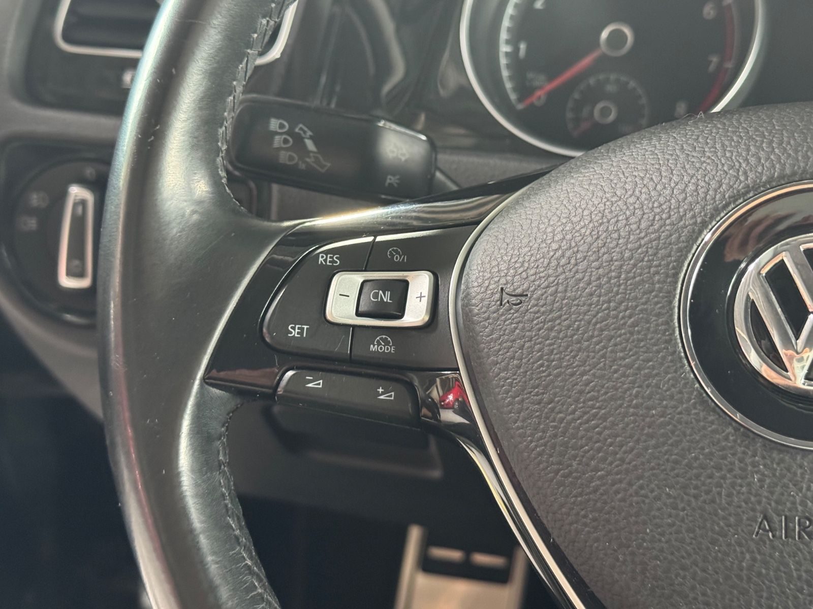 Volkswagen Golf – Foto 12