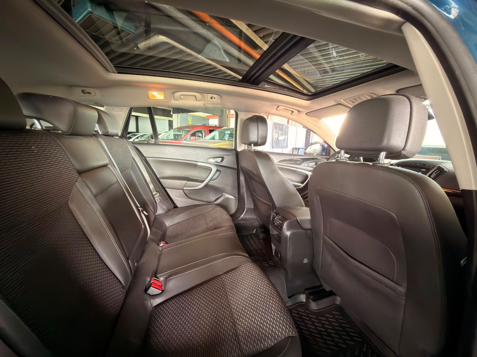 Opel Insignia – Bild 8