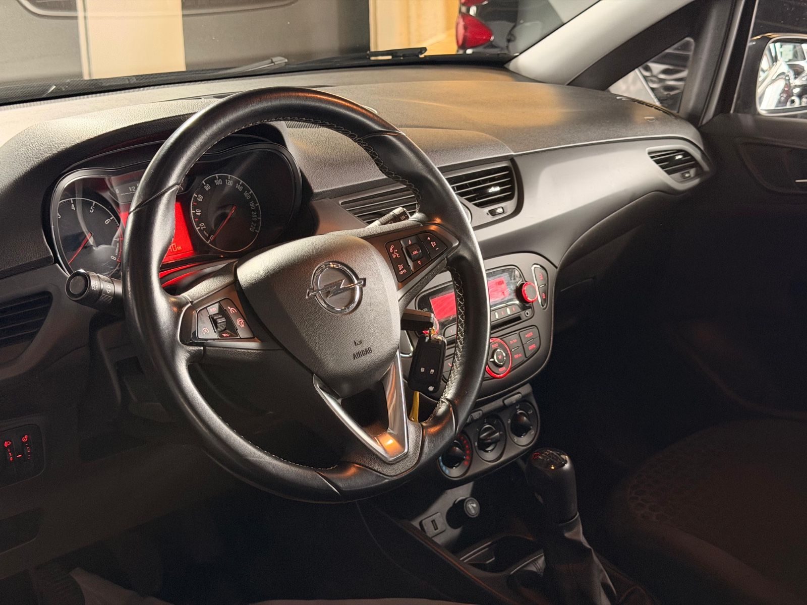 Opel Corsa – Foto 14